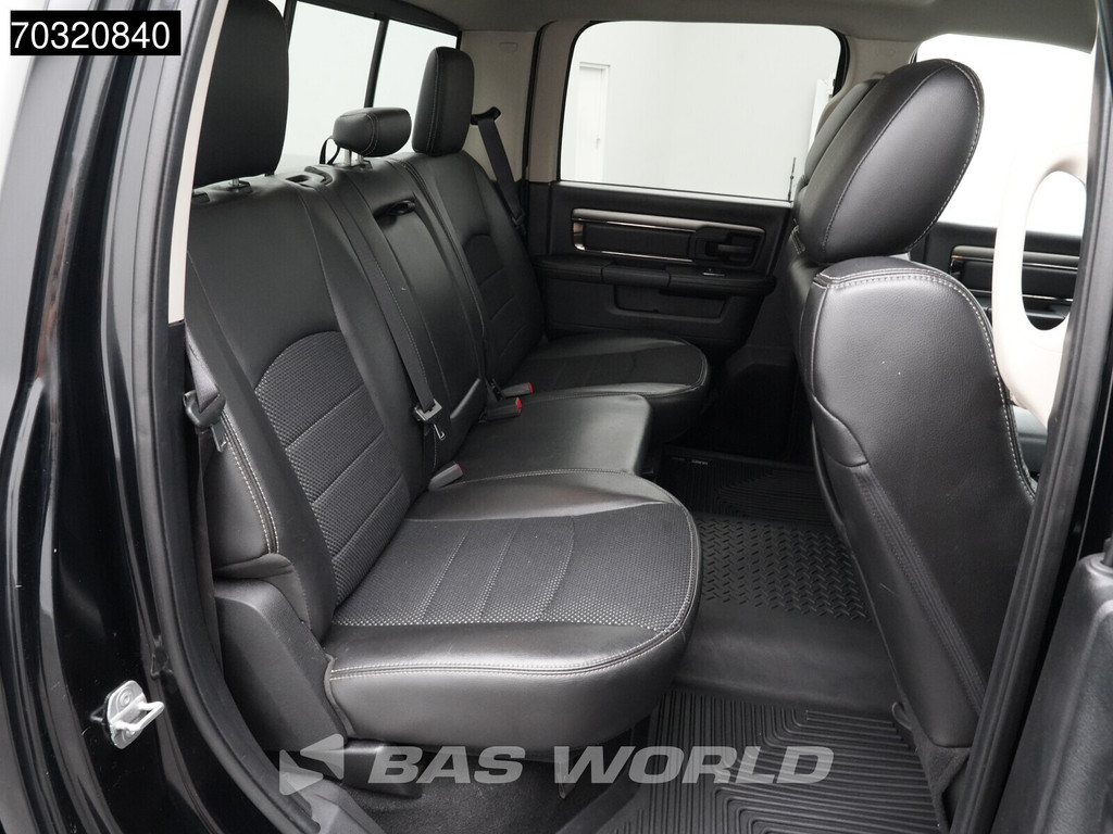Dodge RAM 1500 5.7 V8 LPG Black Edition Navi Camera Xenon Trekhaak Bedcover Airco Trekhaak Cruise control 18