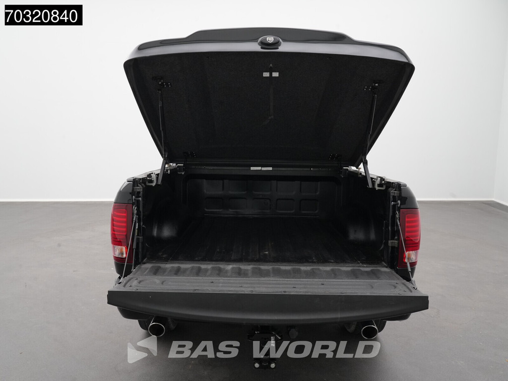 Dodge RAM 1500 5.7 V8 LPG Black Edition Navi Camera Xenon Trekhaak Bedcover Airco Trekhaak Cruise control 9