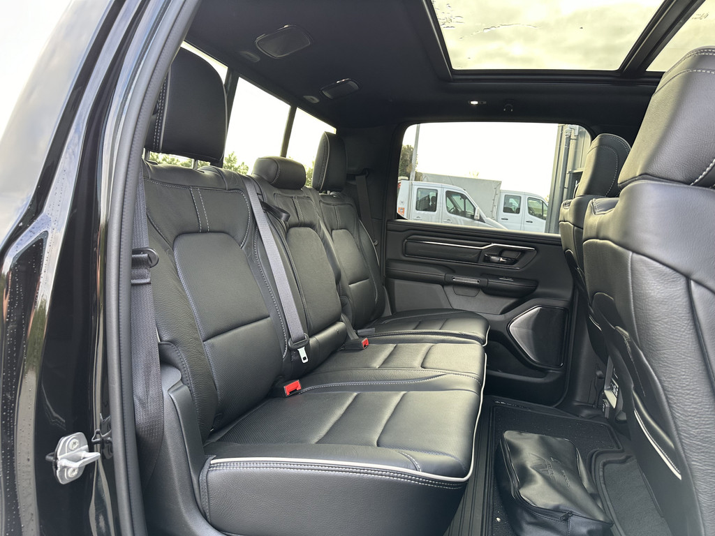 Dodge Ram 1500 5.7 V8 HEMI 400 PK / LIMITED NIGHT / HEADUP / RIJKLAAR INCL LPG-G3 / 360 CAMERA / LUCHTVERING / ADAPTIVE CRUISE / 22 INCH / 10