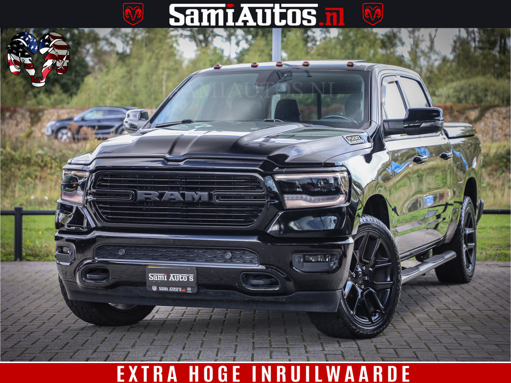 Dodge Ram 1500 Black Ops | Hemi 5.7 V8 4x4 | Panorama Dak | Night Edition | Alarm | Comfortabele Dubbele Cabine DC met Royale 5 Zitplaatsen | Alcantara / Leder | Alpine | 16