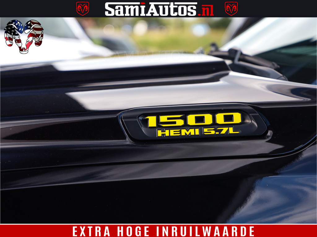 Dodge Ram 1500 Black Ops | Hemi 5.7 V8 4x4 | Panorama Dak | Night Edition | Alarm | Comfortabele Dubbele Cabine DC met Royale 5 Zitplaatsen | Alcantara / Leder | Alpine | 21