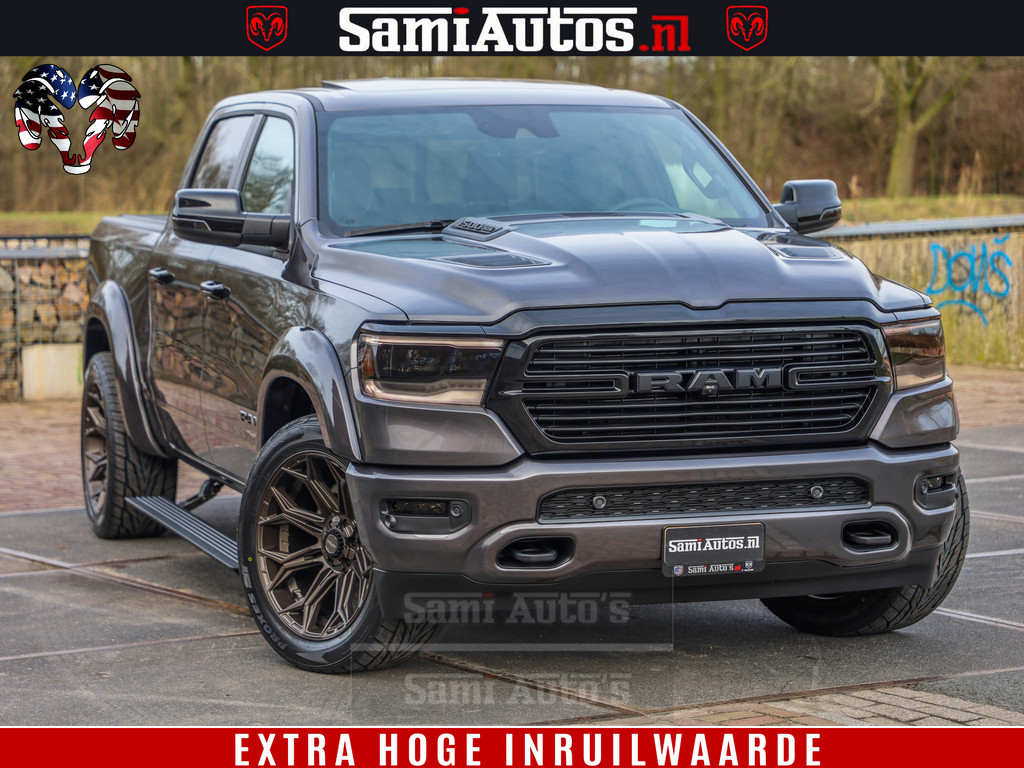 Dodge Ram 1500 Laramie Sport 5.7 V8 HEMI 402PK 4x4 | Panorama dak | 12 Scherm |Granite Crystal Metallic | Crew Cab | 5 Persoons | Dubbele Cabine | DC | VOORRAAD NR 2522 - 41248 | 10