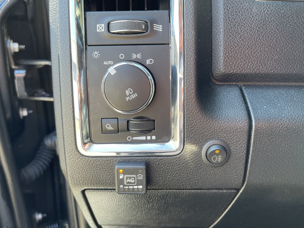 Dodge Ram 1500 V8 HEMI 402PK 4X4 LARAMIE LPG-G3 200Liter!! Bed Cover,Luchtvering,Leer,20