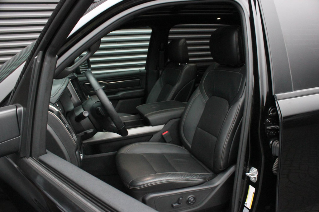 Dodge Ram 5.7 V8 HEMI 1500 BLACK EDITION / 100DKM / DIRECT RIJDEN / APPLE CARPLAY / 22 INCH / FULL BLACK / RED-LINE / SPORT / PANO 12