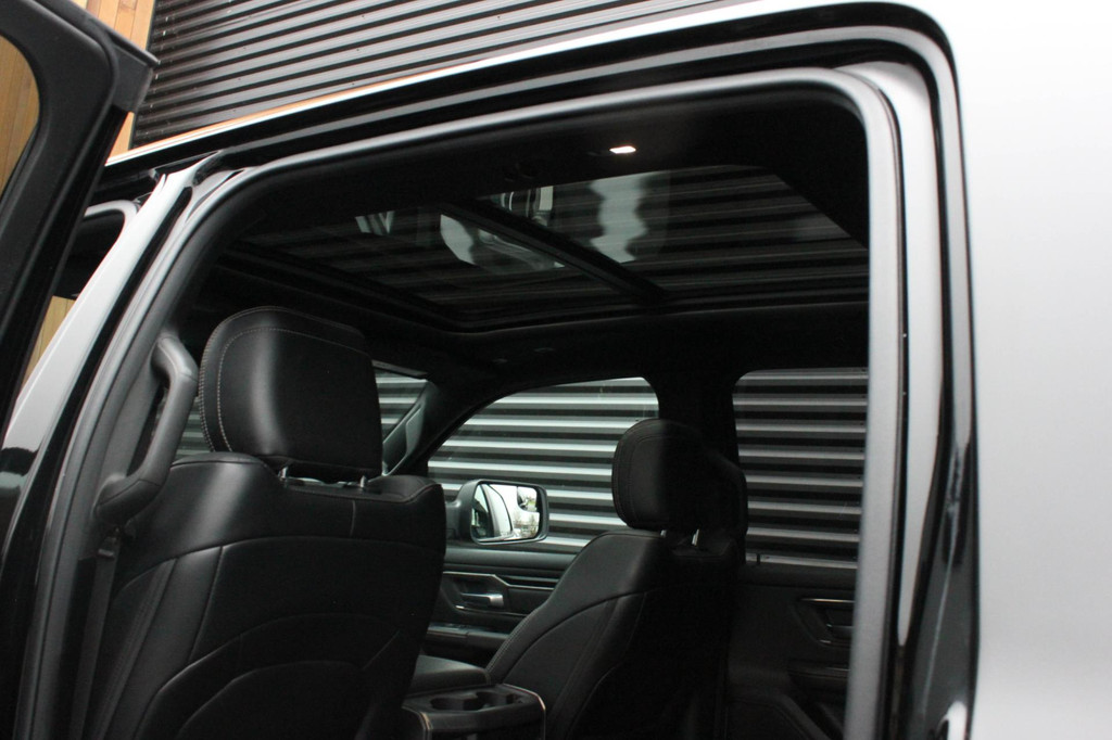 Dodge Ram 5.7 V8 HEMI 1500 BLACK EDITION / 100DKM / DIRECT RIJDEN / APPLE CARPLAY / 22 INCH / FULL BLACK / RED-LINE / SPORT / PANO 19