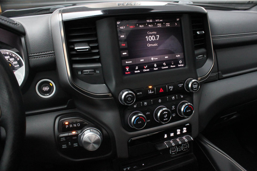 Dodge Ram 5.7 V8 HEMI 1500 BLACK EDITION / 100DKM / DIRECT RIJDEN / APPLE CARPLAY / 22 INCH / FULL BLACK / RED-LINE / SPORT / PANO 21