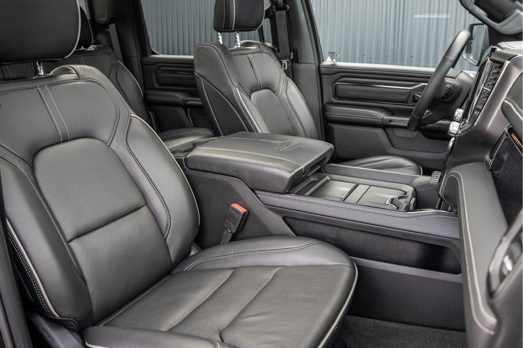 Dodge Ram 1500 1500 LIMITED 5.7L V8 | 1e Eigenaar | Head up | Luchtvering | Rambox | Split Tailgate | Pano | Harman / Kardon 13