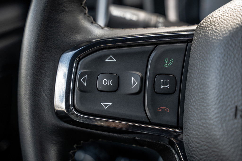 Dodge Ram 1500 1500 LIMITED 5.7L V8 | 1e Eigenaar | Head up | Luchtvering | Rambox | Split Tailgate | Pano | Harman / Kardon 18