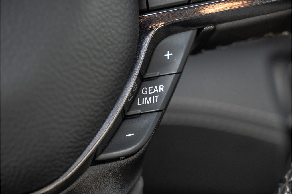 Dodge Ram 1500 1500 LIMITED 5.7L V8 | 1e Eigenaar | Head up | Luchtvering | Rambox | Split Tailgate | Pano | Harman / Kardon 20