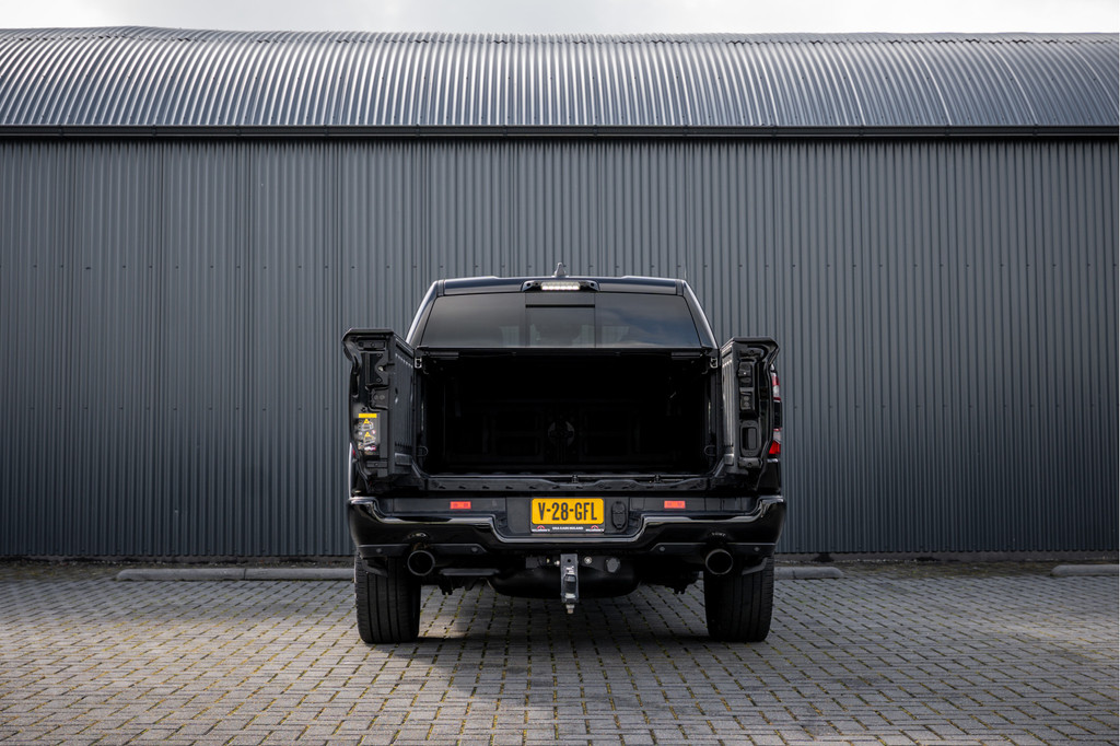 Dodge Ram 1500 1500 LIMITED 5.7L V8 | 1e Eigenaar | Head up | Luchtvering | Rambox | Split Tailgate | Pano | Harman / Kardon 8