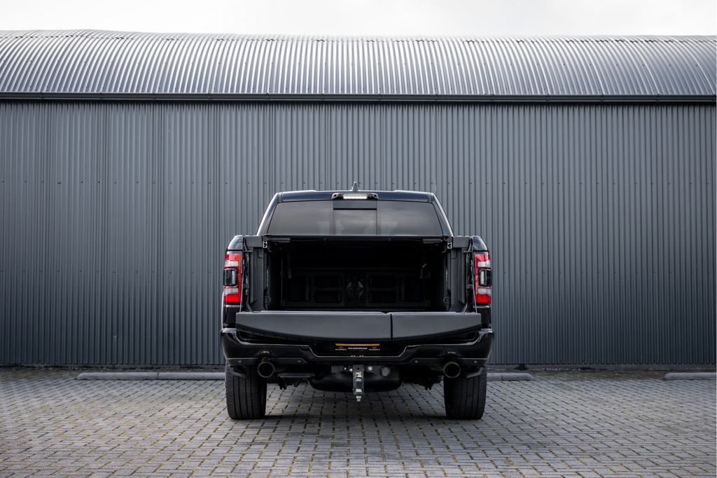 Dodge Ram 1500 1500 LIMITED 5.7L V8 | 1e Eigenaar | Head up | Luchtvering | Rambox | Split Tailgate | Pano | Harman / Kardon 9