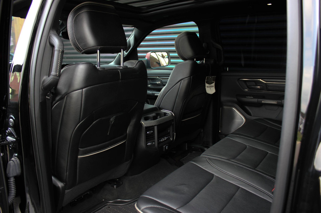 Dodge Ram 1500 5.7 V8 4x4 CREW CAB LIMITED 2020 100DKM / PANO-DAK / COMPLETE HISTORY / FULL OPTIONS / LUCHTVERING / GROOT NAVI 17