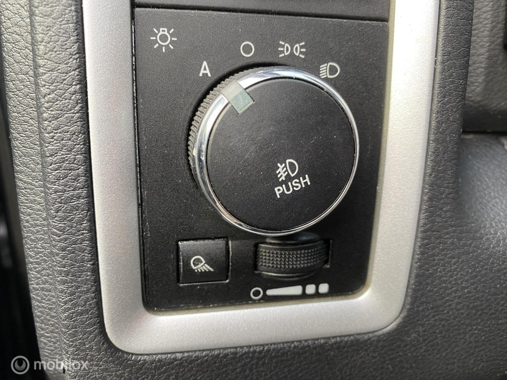 Dodge Ram 1500 5.7 V8 4x4 Crew Cab 57 AUT LEDER STOEL/STUUR VERW 20