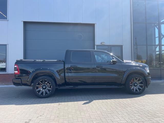 Dodge Ram 1500 5.7 V8 4x4 Crew Cab Laramie Night eerste eigenaar Fuel velgen 11