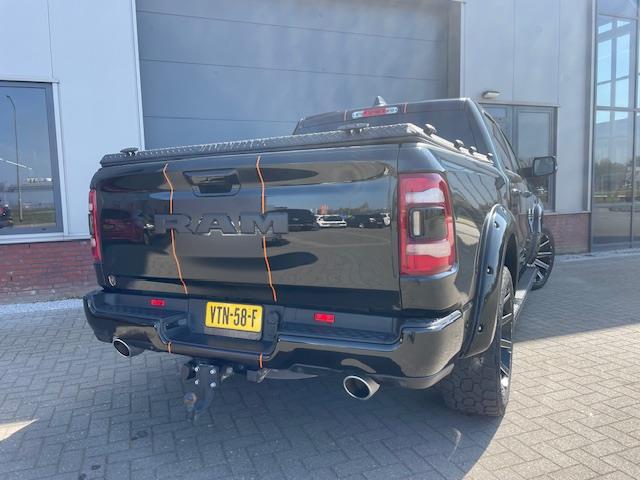 Dodge Ram 1500 5.7 V8 4x4 Crew Cab Laramie Night eerste eigenaar Fuel velgen 8