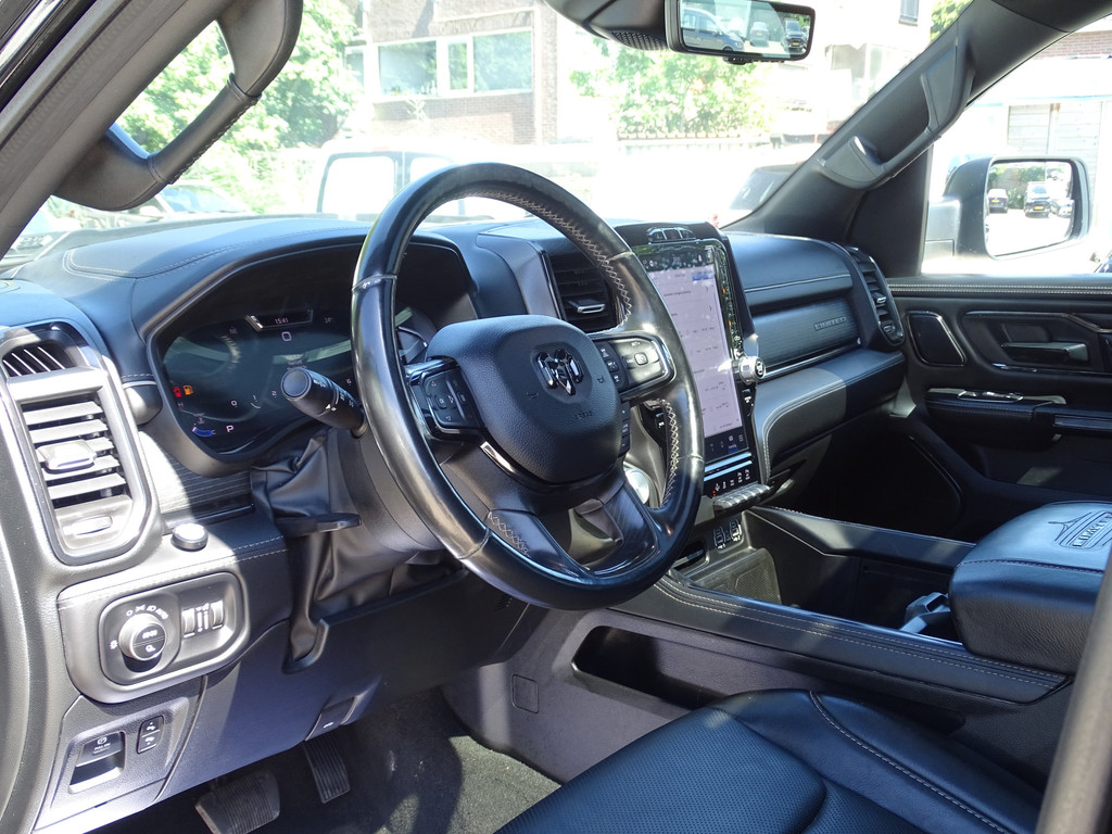 Dodge Ram 1500 5.7 V8 4x4 Crew Cab Limited 15