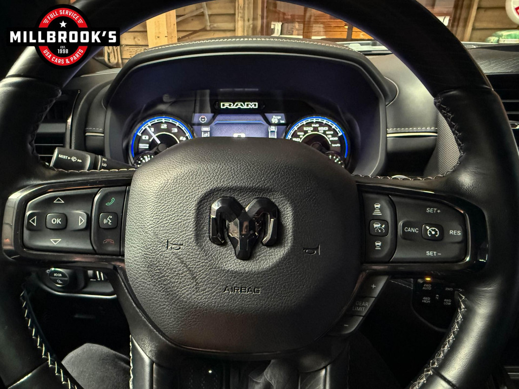 Dodge Ram 1500 5.7 V8 4x4 Crew Cab Limited 16