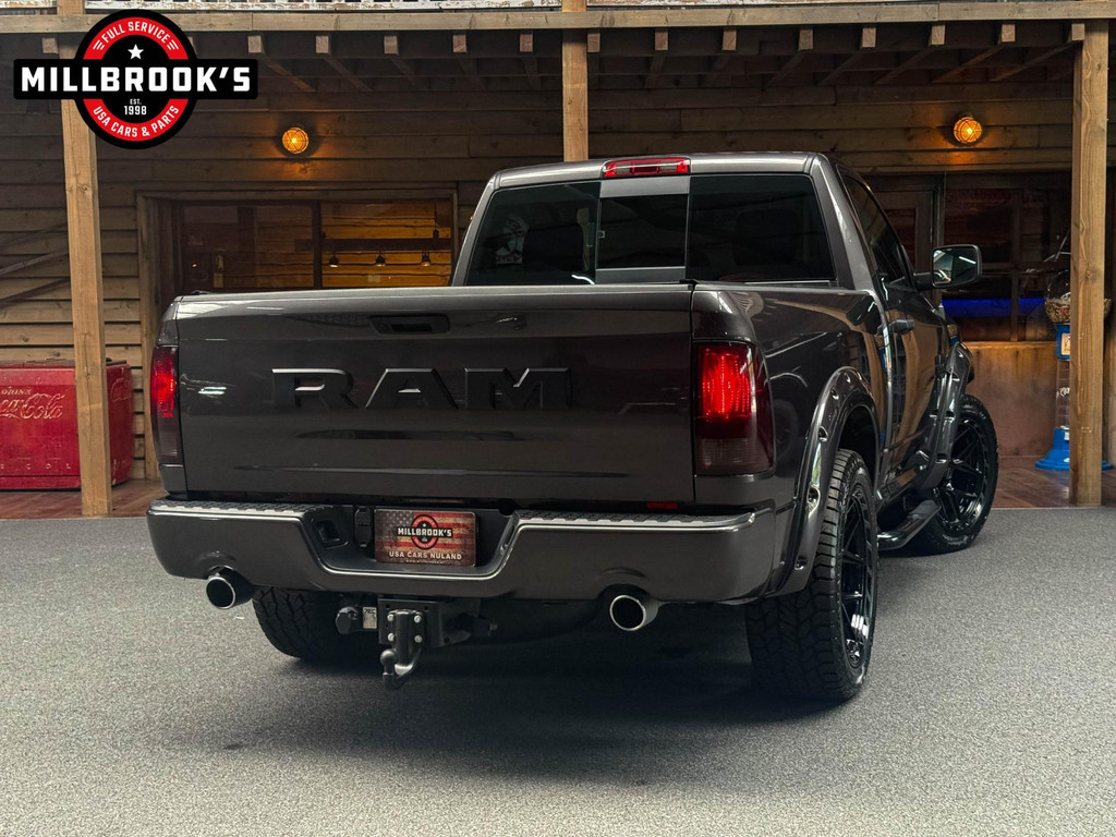 Dodge Ram 1500 5.7 V8 Classic Single Cab Widebody!! 1e eigenaar, LPG. 18