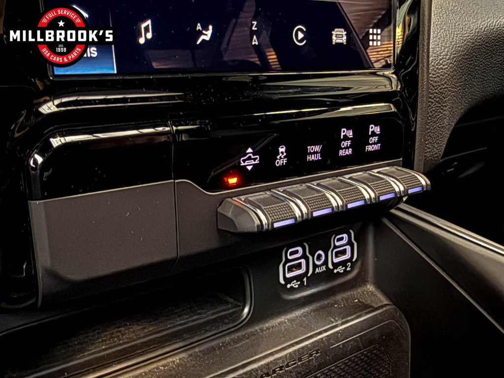 Dodge Ram 1500 5.7 V8 Laramie Night, 1e eigenaar, Widebody, 22´´ XD Velgen 19