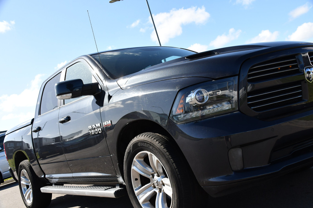 Dodge Ram 1500 5.7 V8 Quad Cab 64 Camera, Cruise, Stoelverwarming, Leder, LED, 402pk, Trekhaak, Prins Gas, Uniek! 18