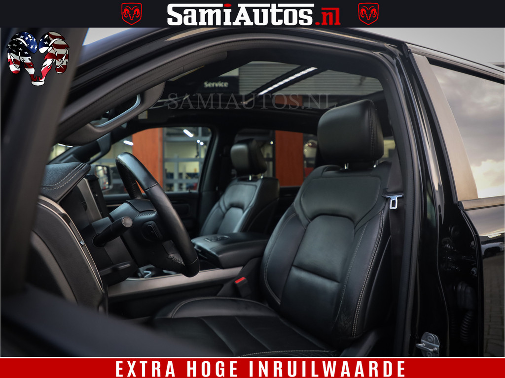 Dodge Ram 1500 Black Sport | Hemi 5.7 V8 | Luchtvering | 360 Camera | Panorama Dak | 4x4 Crew Cab | Dubbele cabine 5 persoons | Grijskenteken | 17