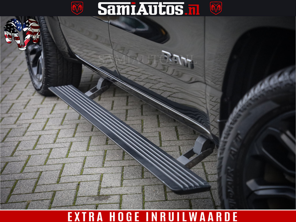 Dodge Ram 1500 Black Sport | Hemi 5.7 V8 | Luchtvering | 360 Camera | Panorama Dak | 4x4 Crew Cab | Dubbele cabine 5 persoons | Grijskenteken | 7