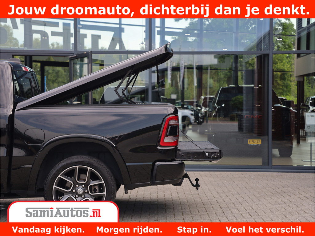 Dodge Ram 1500 LARAMIE | 5.7 V8 | 46.000KM! | PANORAMA | NIGHT EDITION | CRUISE | 200L LPG | HARMAN/KARDON | CAMERA | STOEL VENTILATIE/VERWAMING | CREWCAB | 4X4 | AUTO TREEPLANK | 3500KG | 13