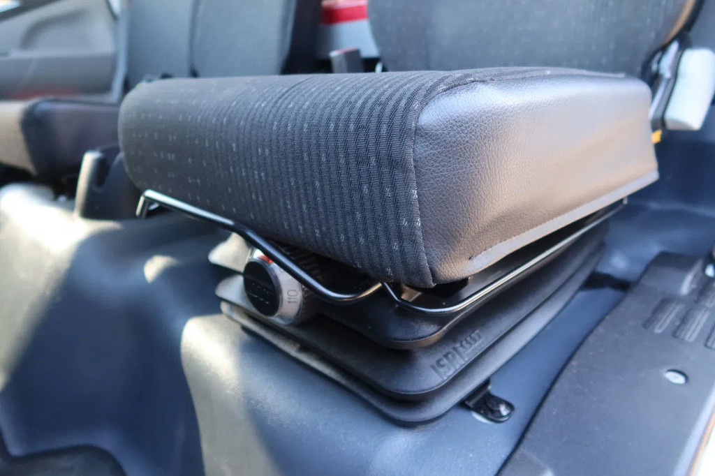 FUSO Canter Thermoking T 600R Koel/Vries + Laadklep 12