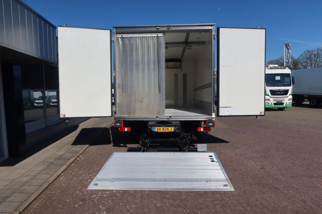 FUSO Canter Thermoking T 600R Koel/Vries + Laadklep 9