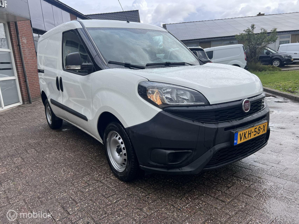 Fiat Doblò Cargo 1.3 MJ L1H1 84000km NAP Trekhaak Airco. 2