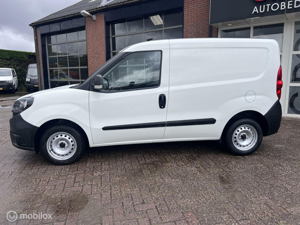 Fiat Doblò Cargo 1.3 MJ L1H1 84000km NAP Trekhaak Airco. 3