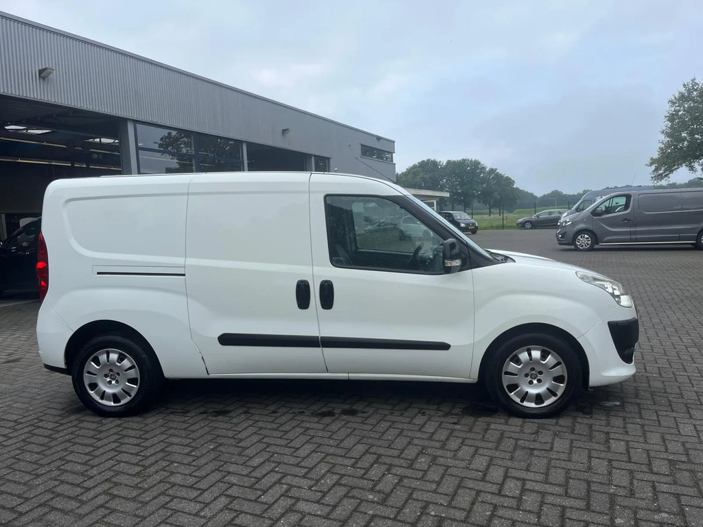 Fiat Dobló Cargo 1.6 MultiJet SX Maxi 16