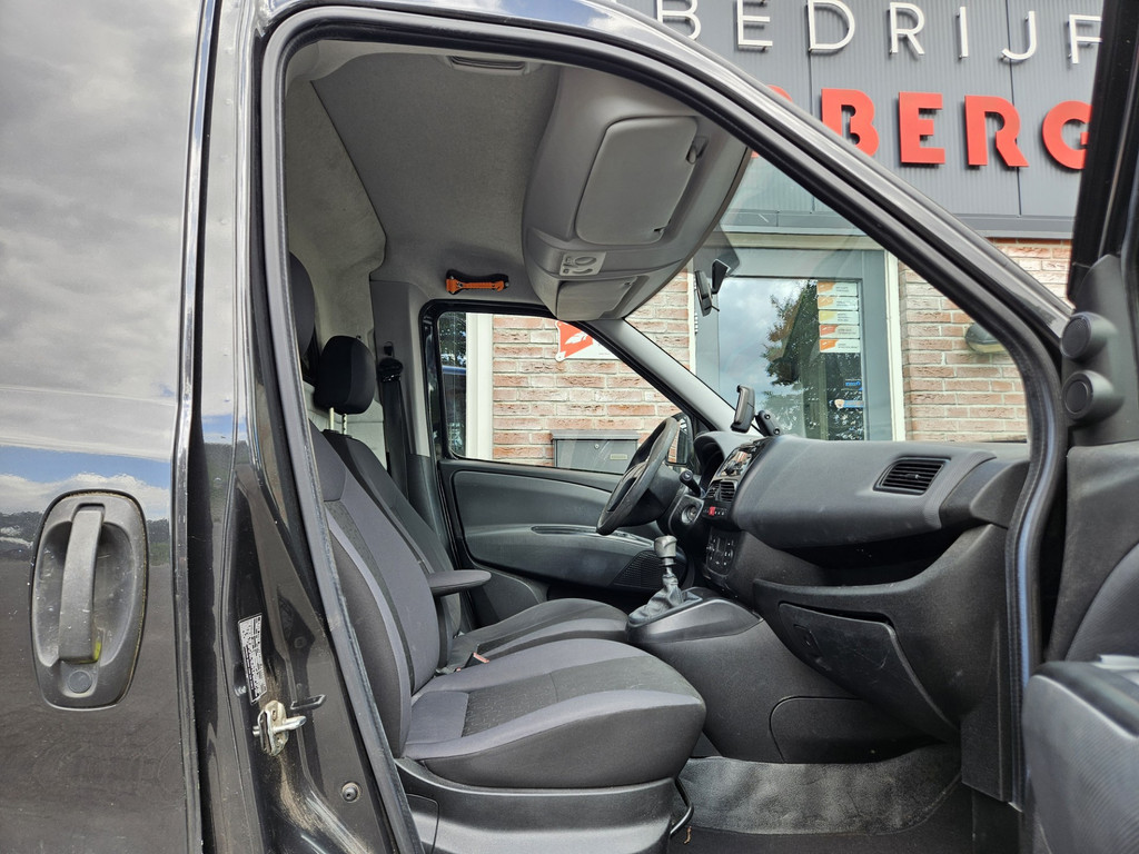Fiat Doblò Cargo 1.6 MultiJet SX Maxi Marge! Trekhaak! Airco! Imperiaal! NAP! Nieuwe Apk! 17