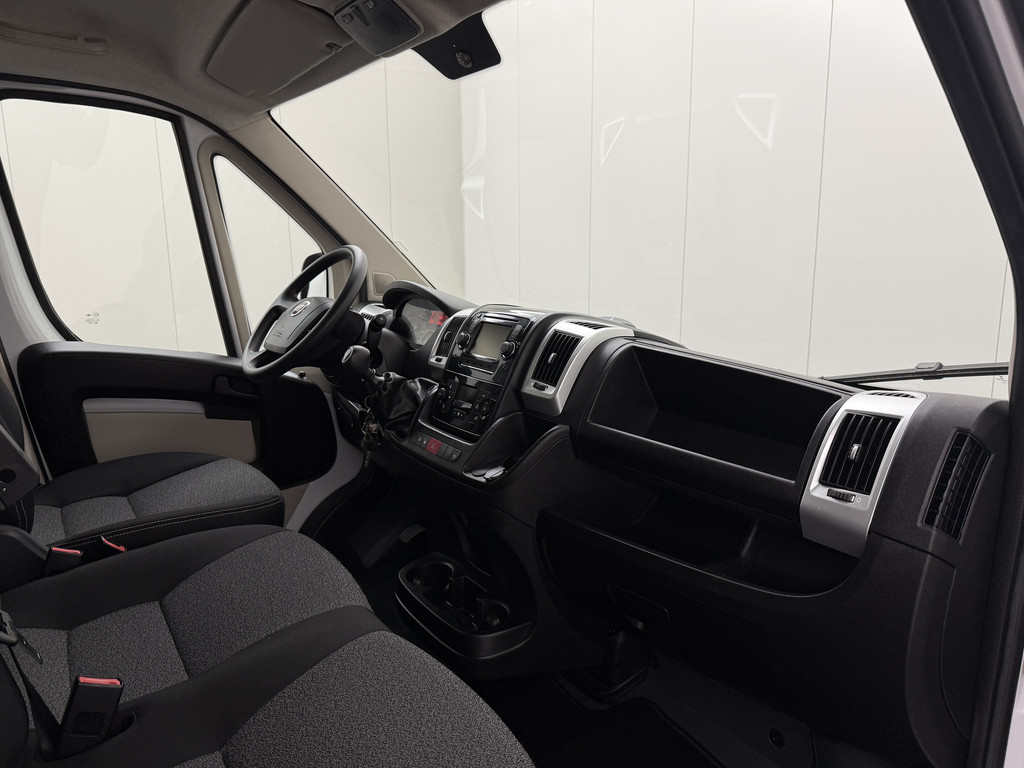 Fiat Ducato 2.3MultiJet 130PK Mobiel Kantoor | Showroom | Navigatie | Camera | Airco | Cruise | 3-Zits 18