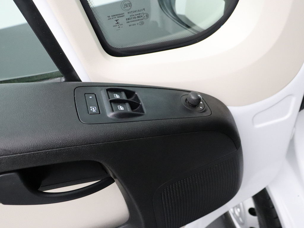 Fiat Ducato 2.3 MultiJet 150PK L3H2 Koelauto | Laadklep | Navigatie | Camera | 3-Persoons | Airco | Cruise 8