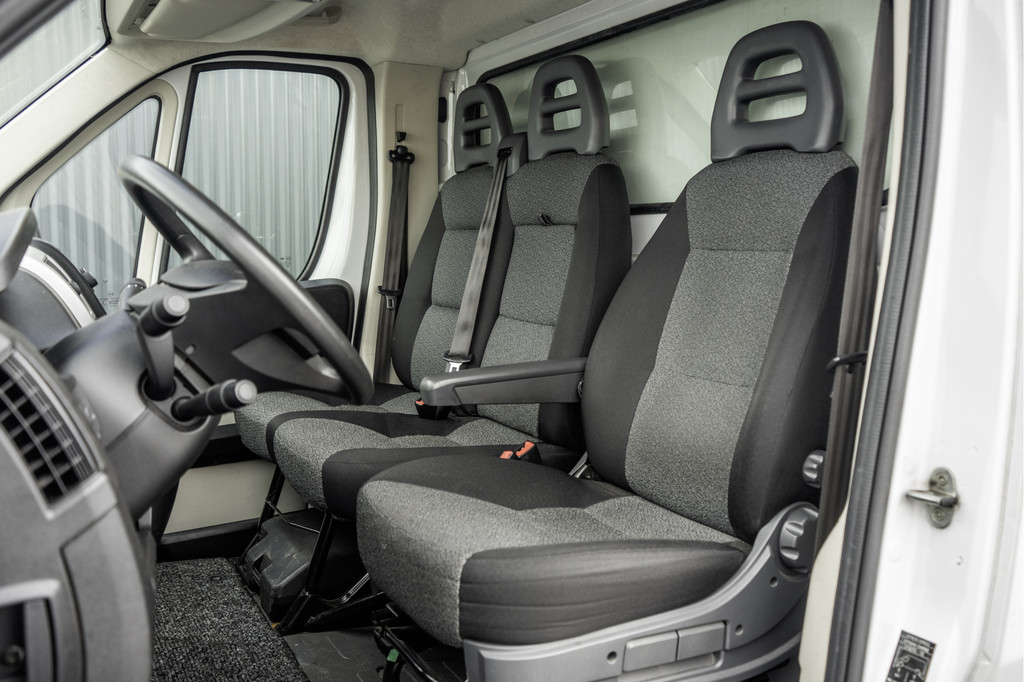 Fiat Ducato **2.3 MultiJet | Bakwagen met Laadklep | 131 PK | Cruise | Airco** 12