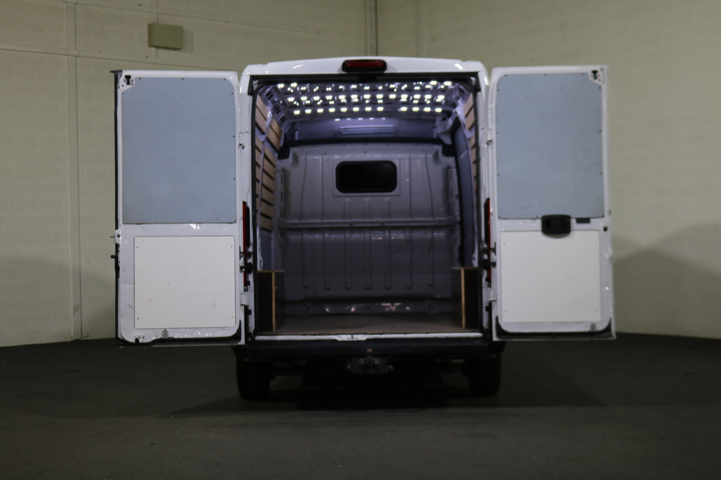 Fiat Ducato 2.3 MultiJet L2 H2 Airco Navigatie Camera 10