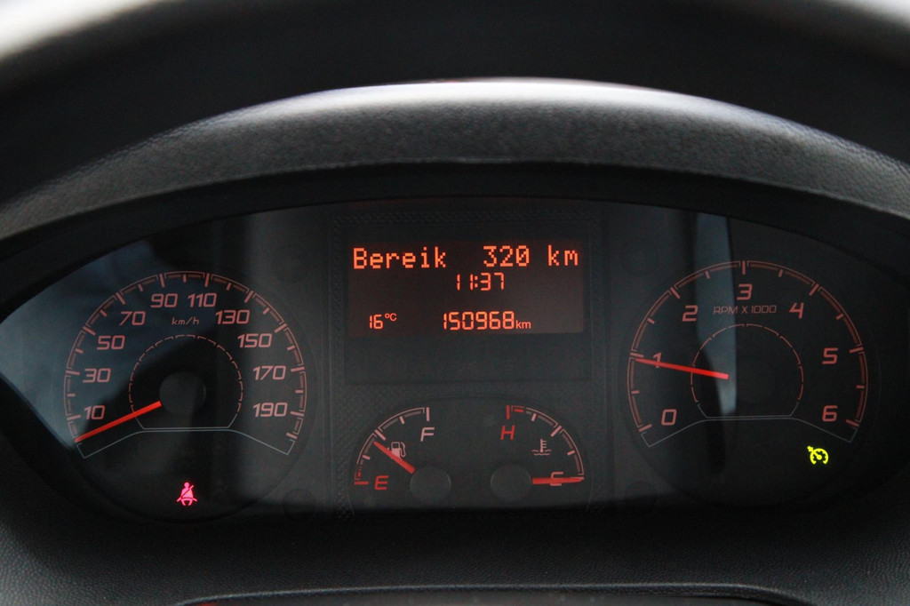 Fiat Ducato 30 2.3 131PK MultiJet L2H2 / Navi / PDC / Auto Airco / 3 zits 17