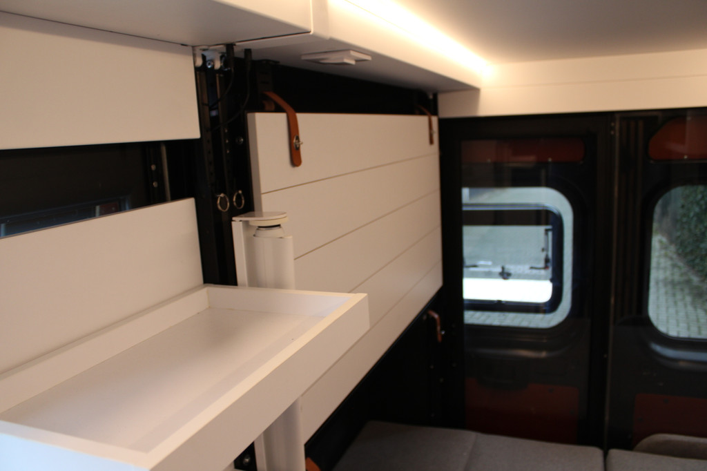 Fiat Ducato 30 2.3 MultiJet 120PK Euro6 L2H2 Buscamper - VanCubic Premium - Nieuwe camper inrichting! 16
