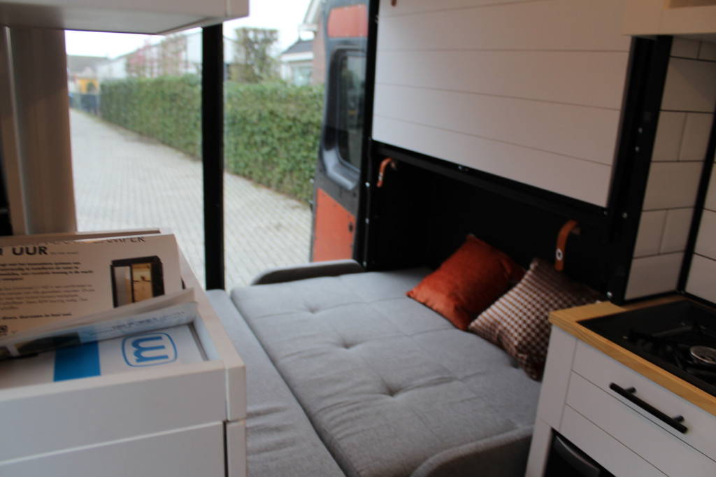 Fiat Ducato 30 2.3 MultiJet 120PK Euro6 L2H2 Buscamper - VanCubic Premium - Nieuwe camper inrichting! 17