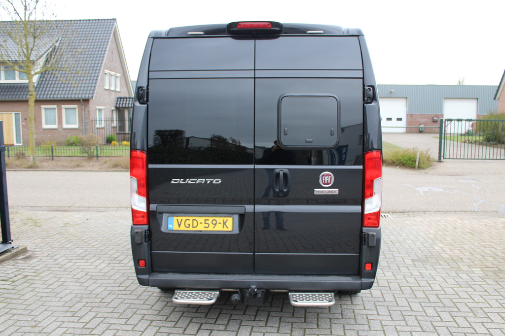 Fiat Ducato 30 2.3 MultiJet 120PK Euro6 L2H2 Buscamper - VanCubic Premium - Nieuwe camper inrichting! 9