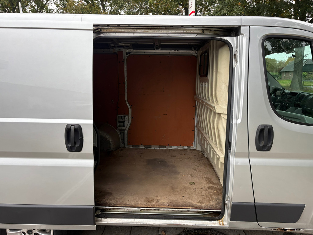 Fiat Ducato 30 2.3 MultiJet|120PK|NAP|airconditioning|trekhaak met 2500KG trekgewicht|3 zitplaatsen|bluetooth|radio 11