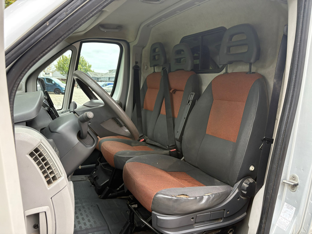 Fiat Ducato 30 2.3 MultiJet|120PK|NAP|airconditioning|trekhaak met 2500KG trekgewicht|3 zitplaatsen|bluetooth|radio 14