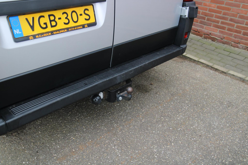 Fiat Ducato 30 2.3 MultiJet L2H2 / Trekhaak / Camera / Navi / 3 zits 12