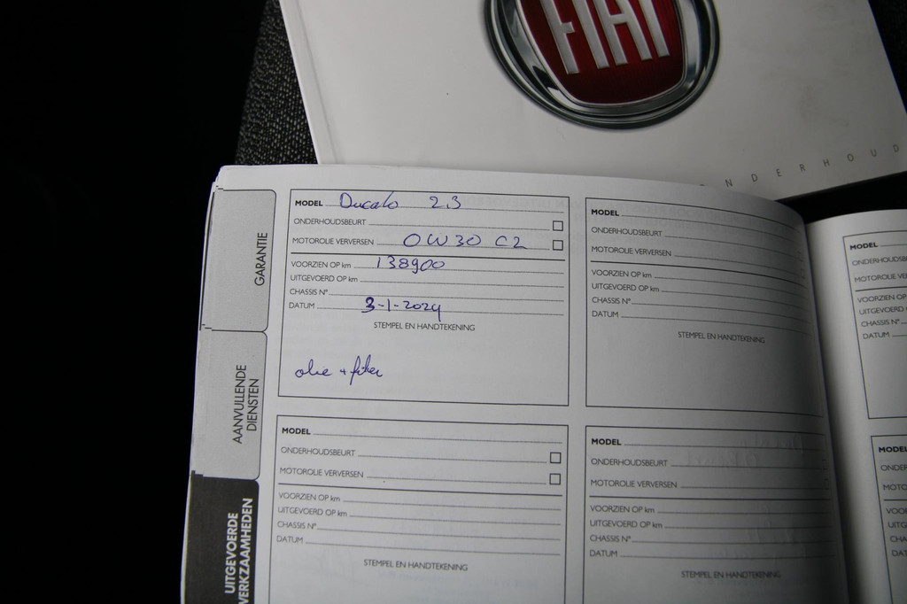 Fiat Ducato 30 2.3 MultiJet L2H2 / Trekhaak / Camera / Navi / 3 zits 18