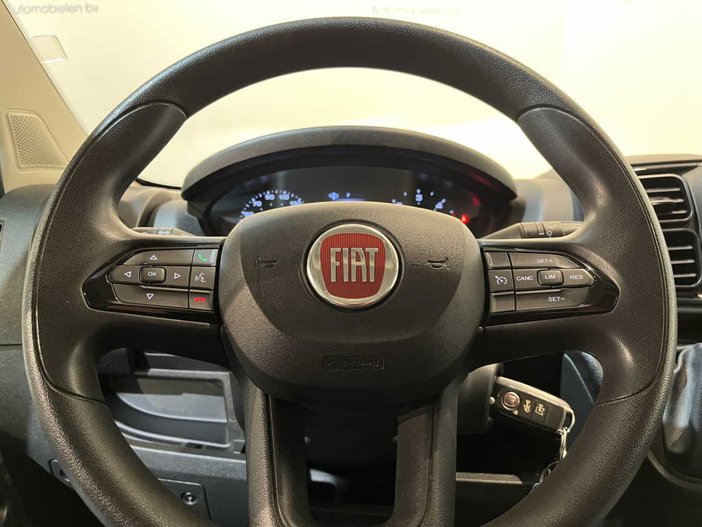 Fiat Ducato 35 2.2 MultiJet L4H2 Maxi 140 PK Automaat / Euro 6 / Airco / CarPlay / Camera / Cruise Control / 3.000 KG Trekgewicht / 3-Zits / 51.300 KM !! 11