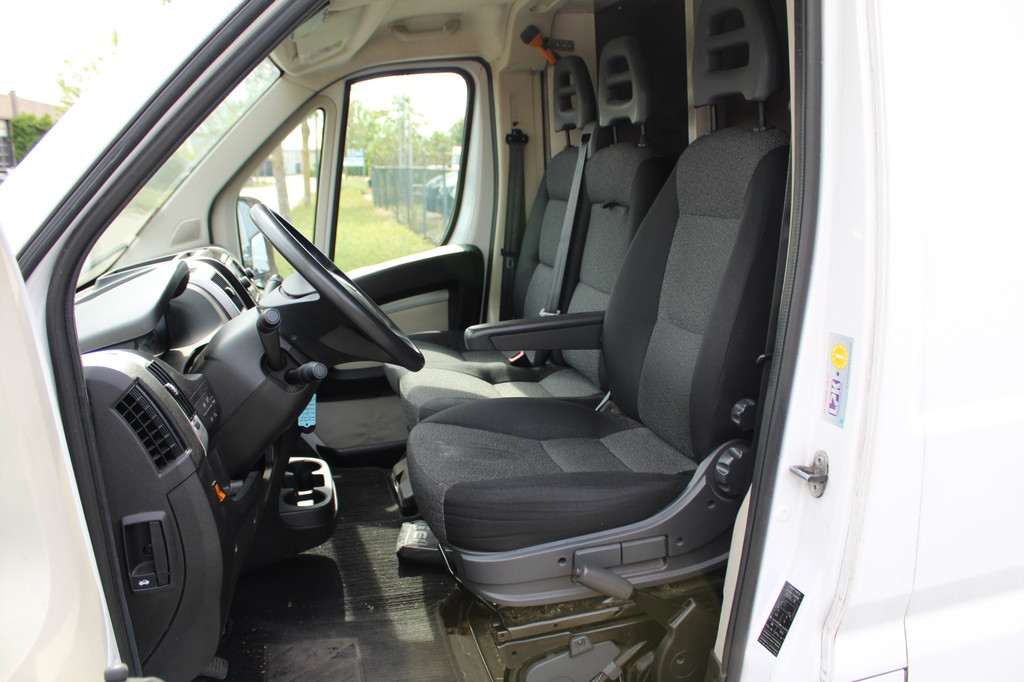 Fiat Ducato 35 2.3 MultiJet 150PK Euro6 L2H2 âDhollandia Laadklep 500KG â airco â cruise control ânavigatie 10