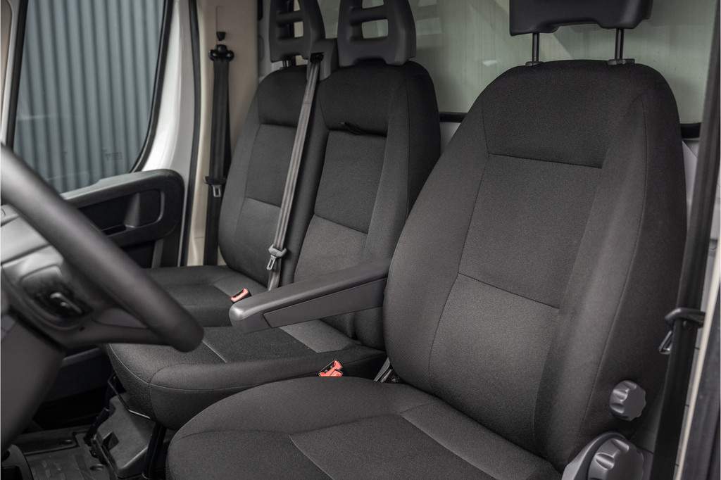 Fiat Ducato MultiJet | Bakwagen met laadklep | Camera | Cruise | Airco 11