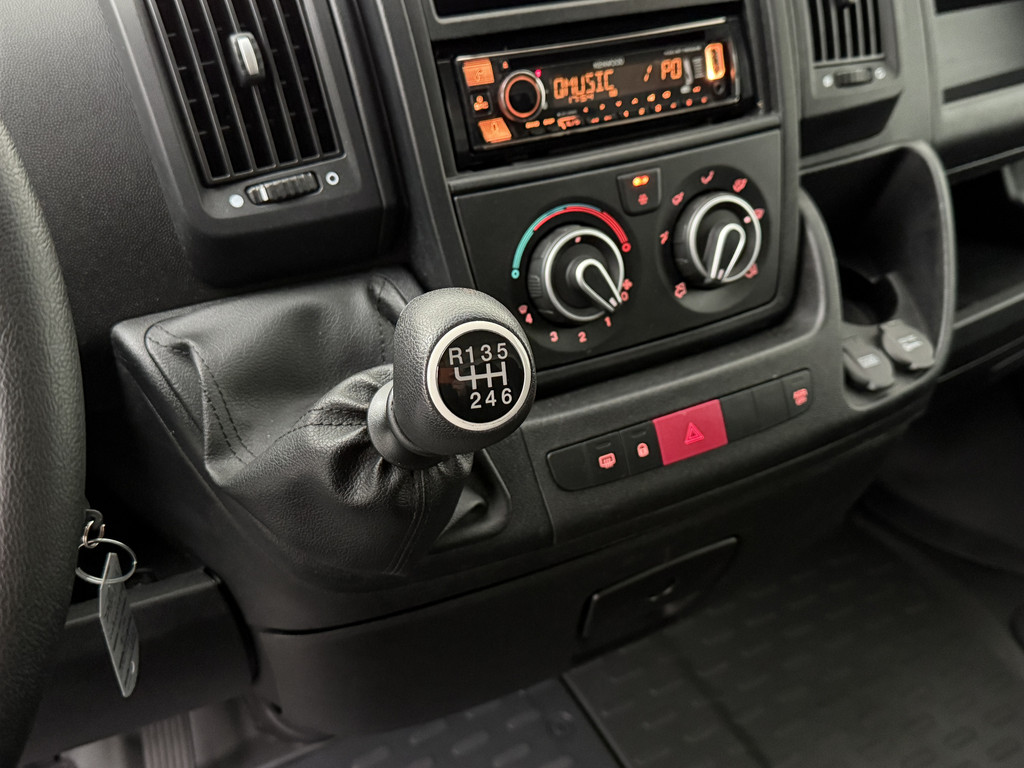 Fiat Ducato Opel Movano 2.2Hdi 140PK Bakwagen | Laadklep | Camera | 3-Zits | Airco | Cruise | Dakspoiler 17