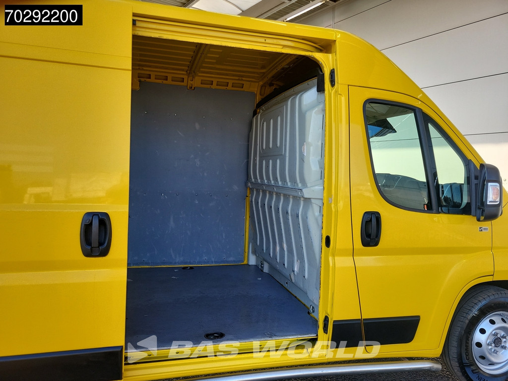 Fiat Ducato 140pk Automaat L2H2 Airco Camera Parkeersensoren Uconnect-display APK 04-2026 Euro6 L2 11m3 Airco 7